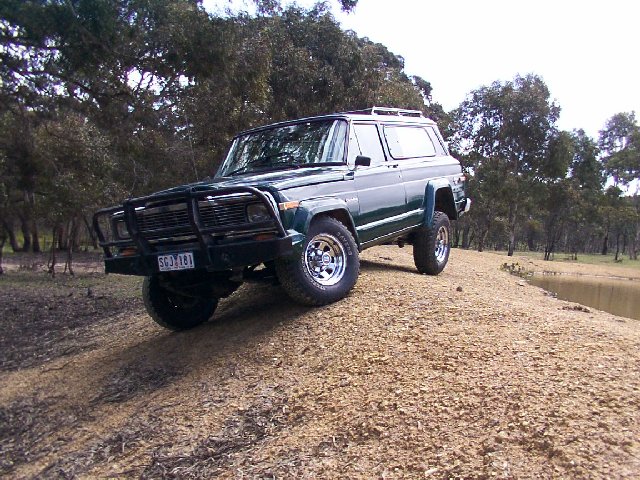 Click image for larger version

Name:	super_green_jeep.jpg
Views:	104
Size:	115.2 KB
ID:	10831