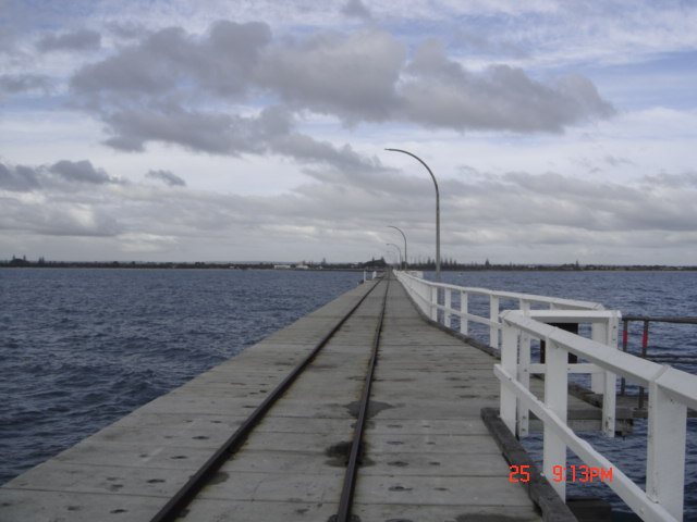 Click image for larger version

Name:	BusseltonJetty2milesLong (9).JPG
Views:	49
Size:	56.4 KB
ID:	23825