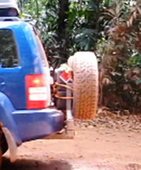 Click image for larger version

Name:	Tyre Carrier 2.jpg
Views:	120
Size:	35.4 KB
ID:	60264